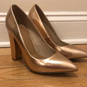 Women’s Rose Gold Pumps